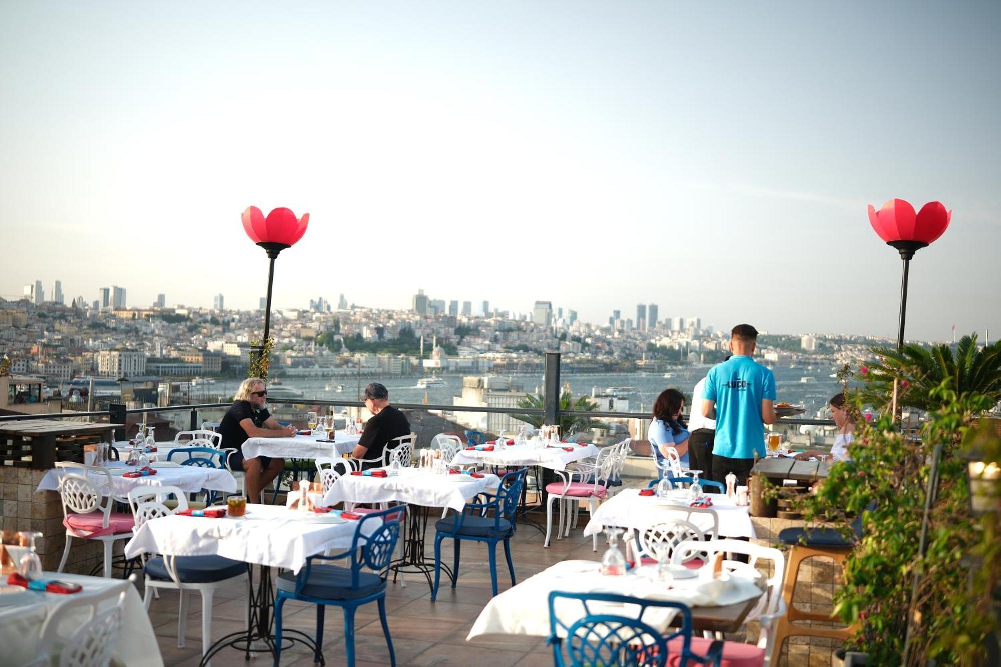 Raymond Blue Hotel Istanbul Exterior photo