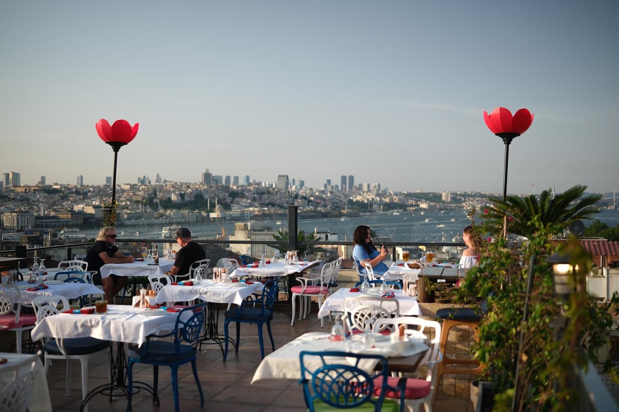 Raymond Blue Hotel Istanbul Exterior photo